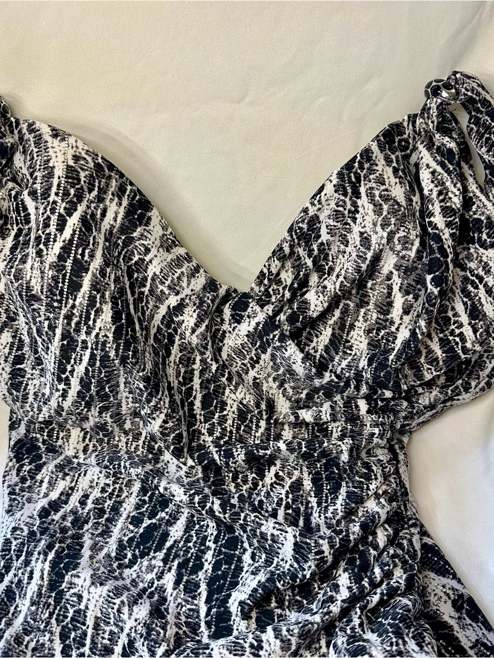 Miraclesuit Black and White Swimsuit - Picture 10 of 13